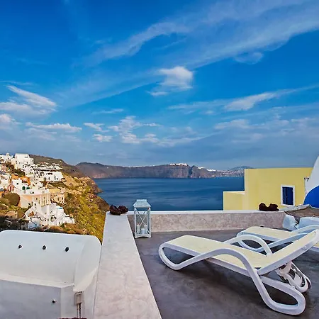 The Dream Santorini Oia