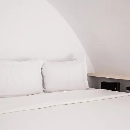 The Dream Santorini Hotel Oia